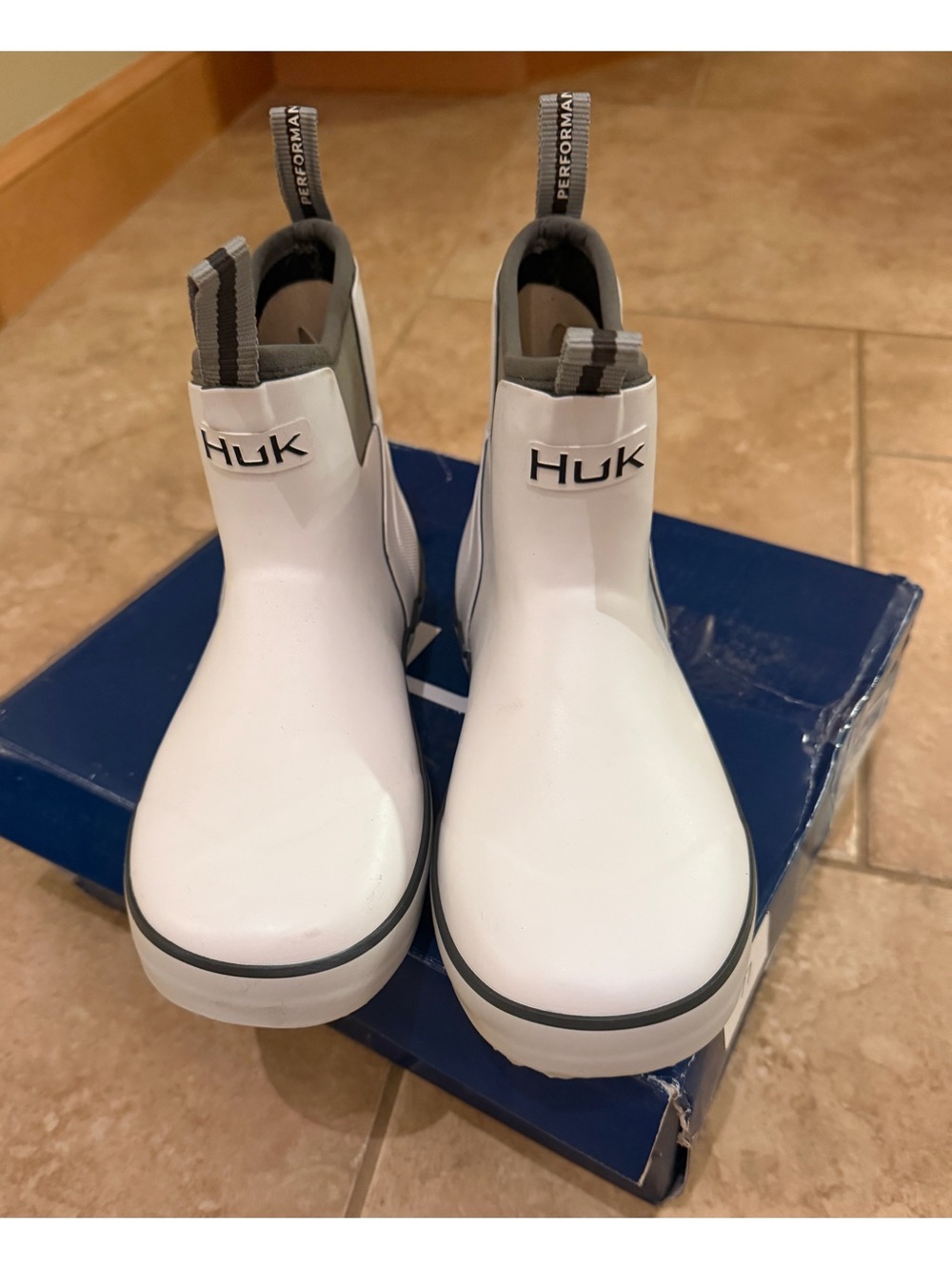 HUK kids Rogue Wave Waterproof Deck Boots White